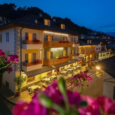 Hotel Italia Castello-Molina di Fiemme Ngoại thất bức ảnh