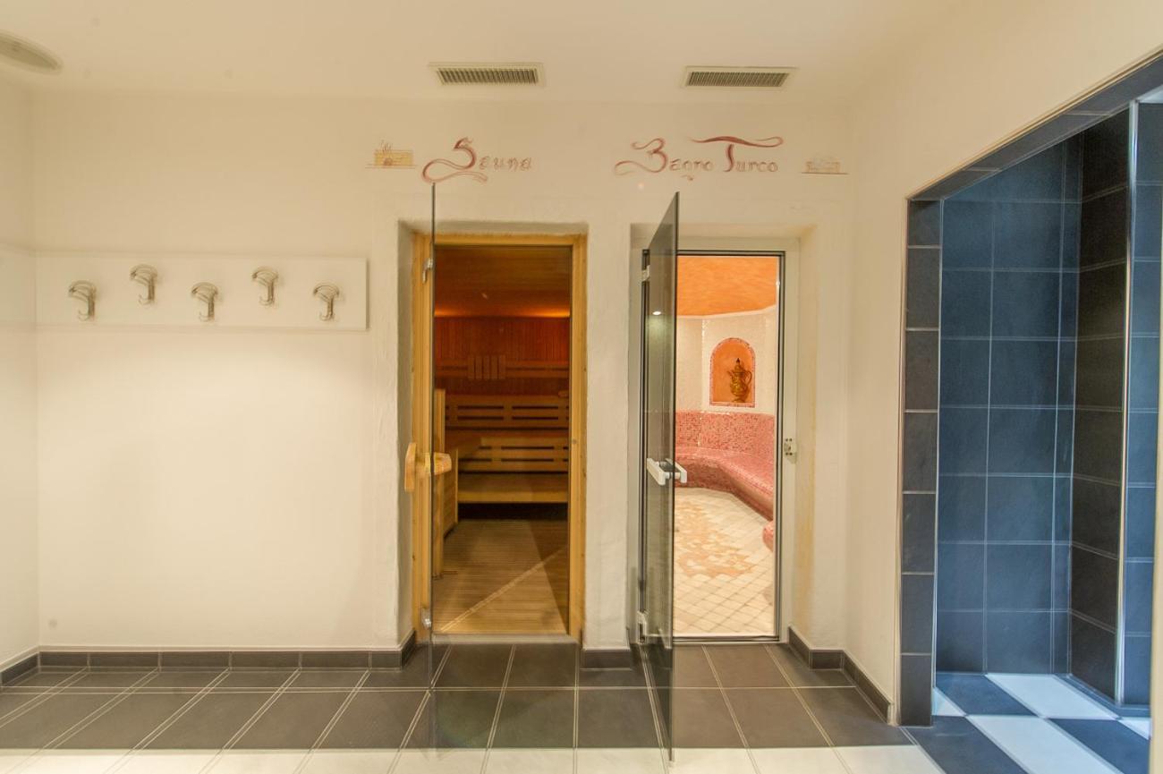 Hotel Italia Castello-Molina di Fiemme Ngoại thất bức ảnh