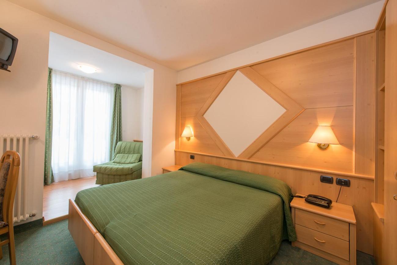 Hotel Italia Castello-Molina di Fiemme Ngoại thất bức ảnh