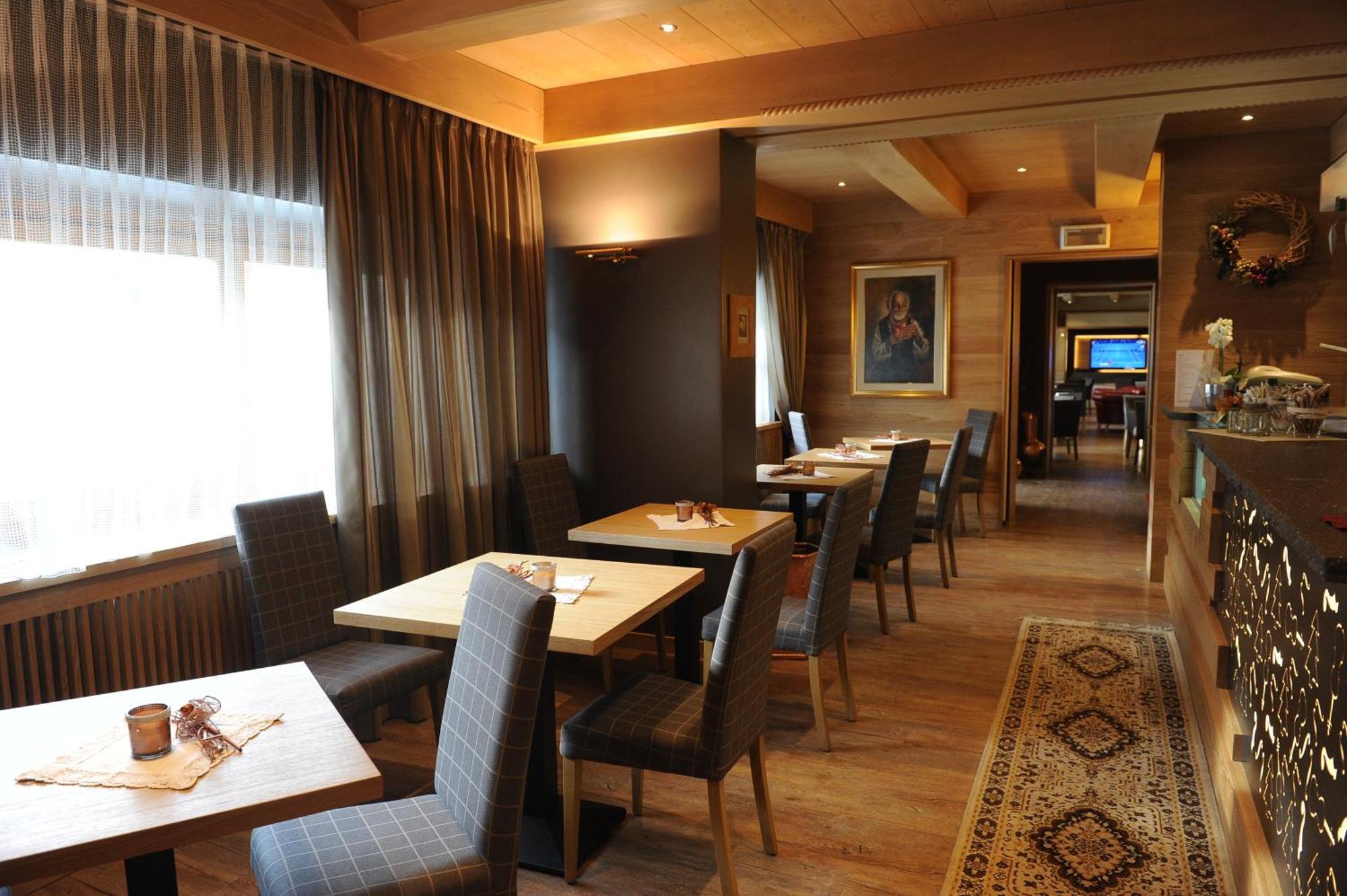 Hotel Italia Castello-Molina di Fiemme Ngoại thất bức ảnh