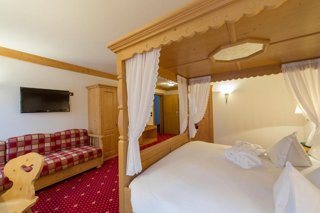 Hotel Italia Castello-Molina di Fiemme Phòng bức ảnh